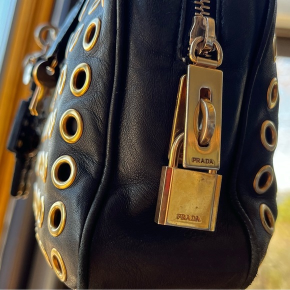 Prada: Grommet Robot Keychain with Lock & Key Tote Bag *RARE* - Picture 9 of 16